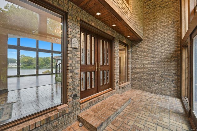 769 River Pointe Place, Mishawaka, IN 46544