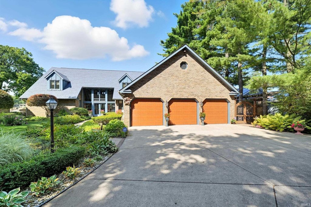 769 River Pointe Place, Mishawaka, IN 46544