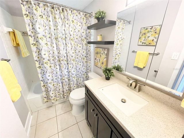 813 S FREEMONT AVENUE B, Tampa, FL 33606