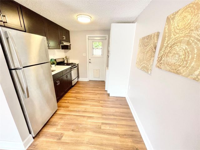 813 S FREEMONT AVENUE B, Tampa, FL 33606