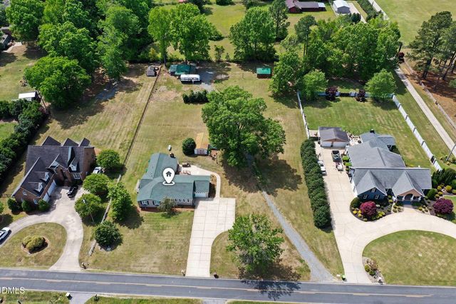 1782 Chicora Road, Dunn, NC 28334