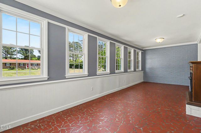 1782 Chicora Road, Dunn, NC 28334