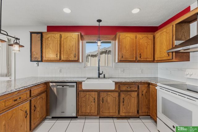 2702 Annabelle Drive, Bellevue, NE 68123
