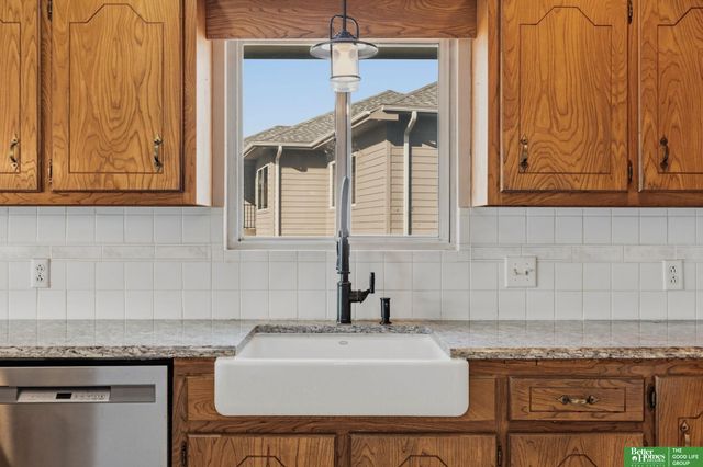 2702 Annabelle Drive, Bellevue, NE 68123