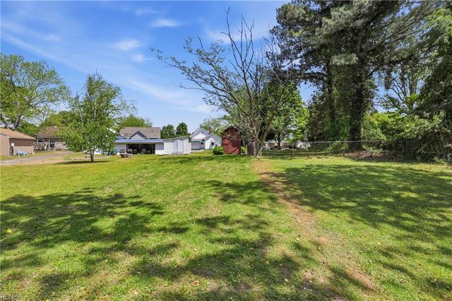 812 S Church ST, Smithfield, VA 23430