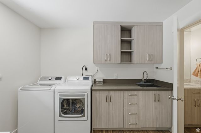 581 E HODS HOLLOW DR, Kaysville, UT 84037