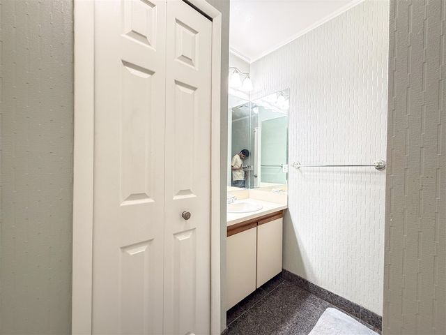 16486 Clarkson Drive, Fraser, MI 48026