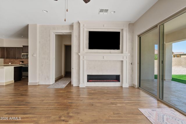 10404 E GAMMA Avenue, Mesa, AZ 85212