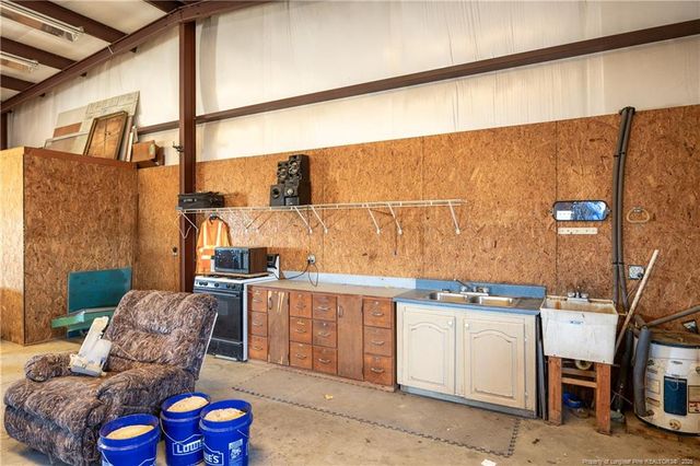 573 Langston Road, Newton Grove, NC 28366