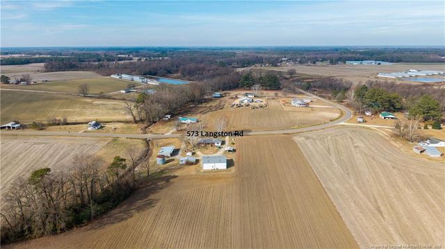 573 Langston Road, Newton Grove, NC 28366