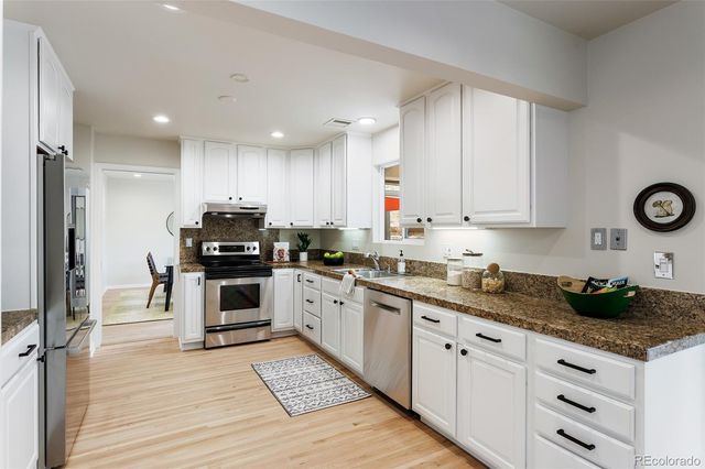 1025 S Cook Street, Denver, CO 80209