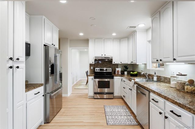 1025 S Cook Street, Denver, CO 80209