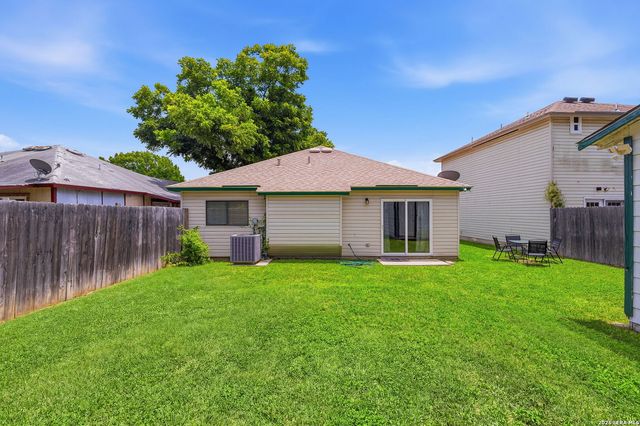9743 GREEN PLAIN DR, San Antonio, TX 78245