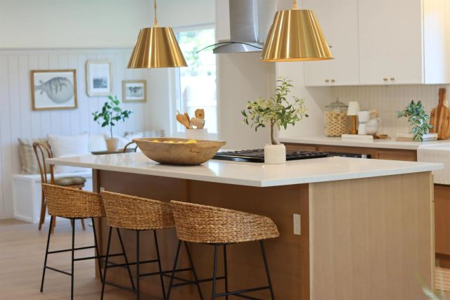 2927 Governor Dr, San Diego, CA 92122