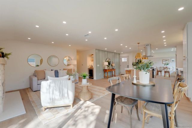 2927 Governor Dr, San Diego, CA 92122