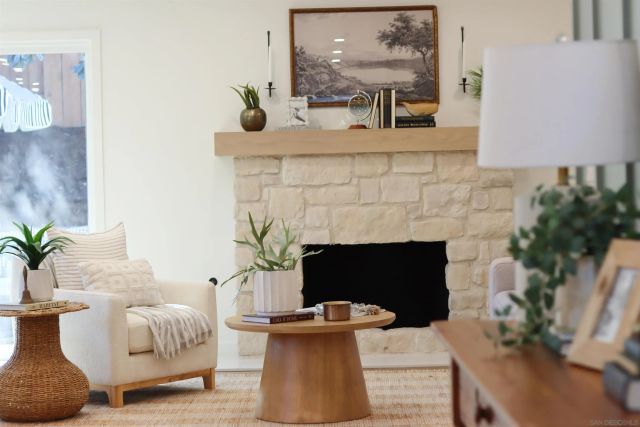 2927 Governor Dr, San Diego, CA 92122