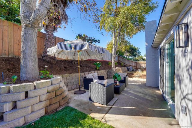 2927 Governor Dr, San Diego, CA 92122