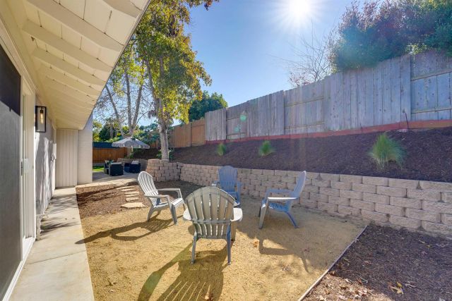 2927 Governor Dr, San Diego, CA 92122