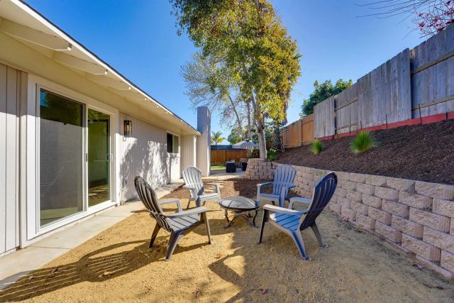 2927 Governor Dr, San Diego, CA 92122