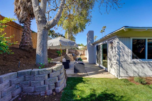 2927 Governor Dr, San Diego, CA 92122