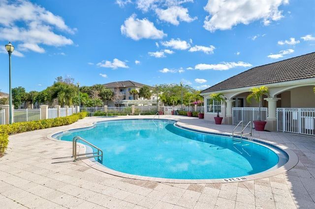 5021 N WILES Road 205, Coconut Creek, FL 33073