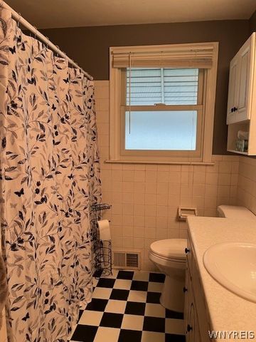 1158 Parkhurst Boulevard, Tonawanda, NY 14150