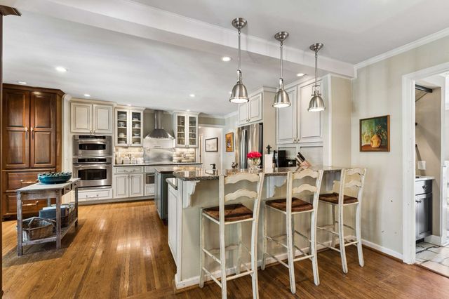 806 Willowdale Ct, Nashville, TN 37220