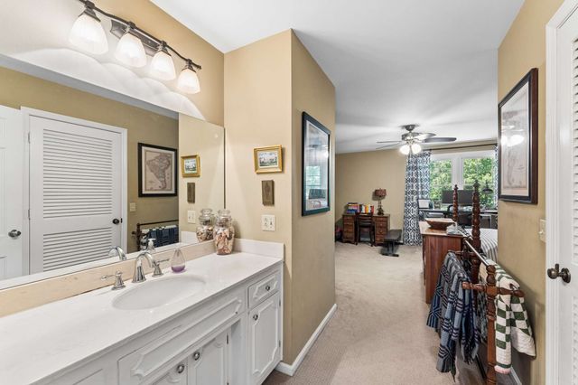 806 Willowdale Ct, Nashville, TN 37220