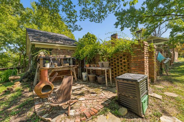 806 Willowdale Ct, Nashville, TN 37220
