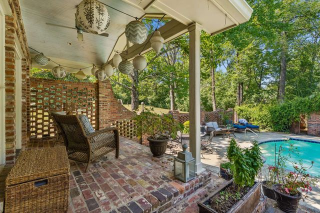 806 Willowdale Ct, Nashville, TN 37220