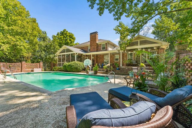 806 Willowdale Ct, Nashville, TN 37220