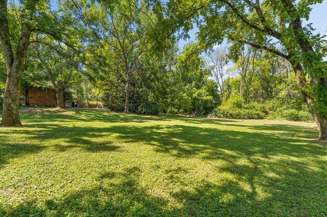 806 Willowdale Ct, Nashville, TN 37220