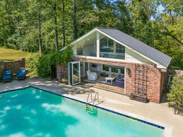 806 Willowdale Ct, Nashville, TN 37220