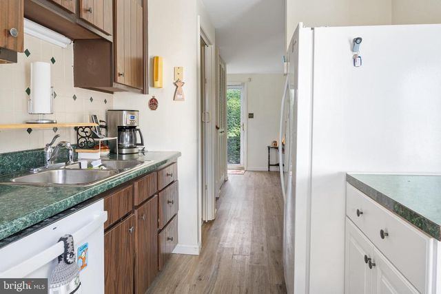 6439 LANCASTER DR, Warrenton, VA 20187