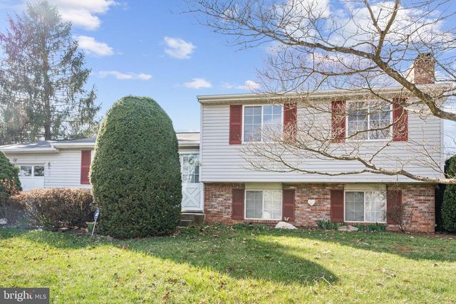 6439 LANCASTER DR, Warrenton, VA 20187