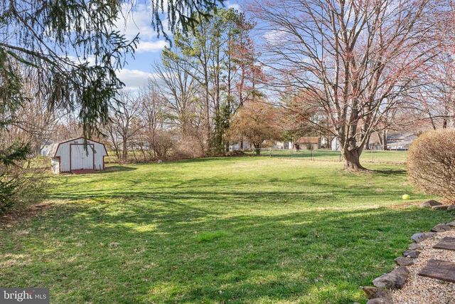 6439 LANCASTER DR, Warrenton, VA 20187