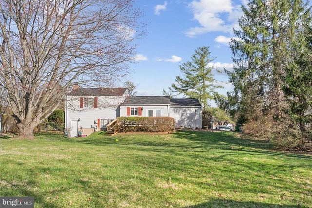 6439 LANCASTER DR, Warrenton, VA 20187