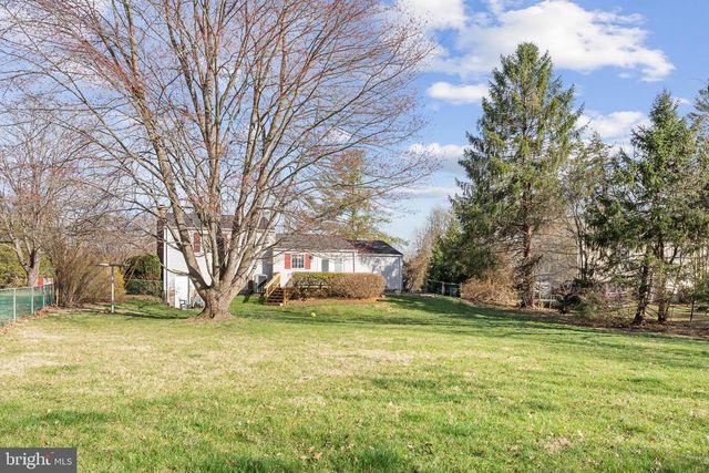 6439 LANCASTER DR, Warrenton, VA 20187