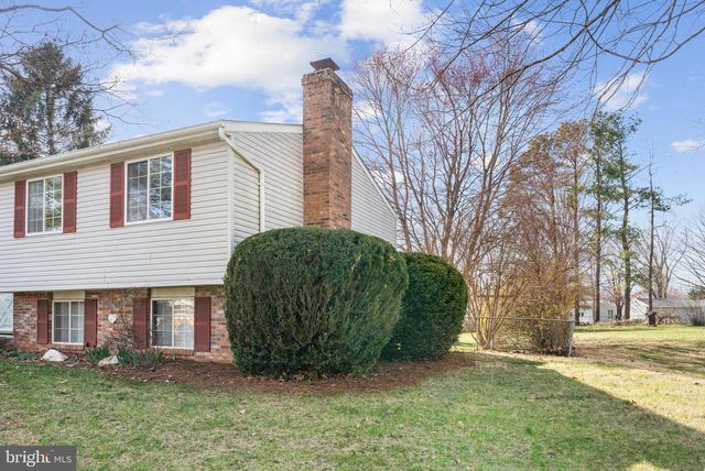 6439 LANCASTER DR, Warrenton, VA 20187
