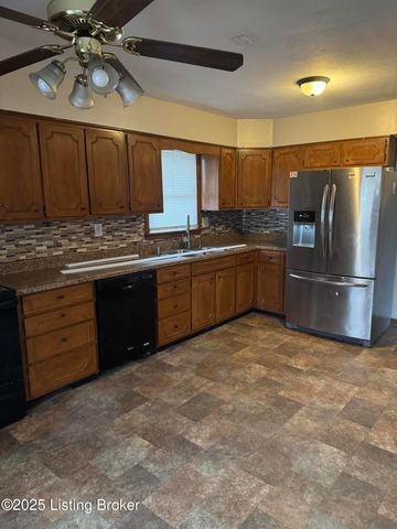 4019 Lomond Dr, Louisville, KY 40216