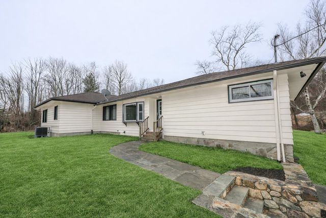 32 Old Bedford Road, Bedford, NH 03110