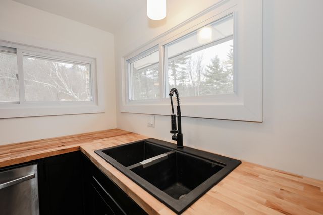 32 Old Bedford Road, Bedford, NH 03110