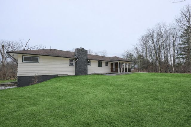 32 Old Bedford Road, Bedford, NH 03110