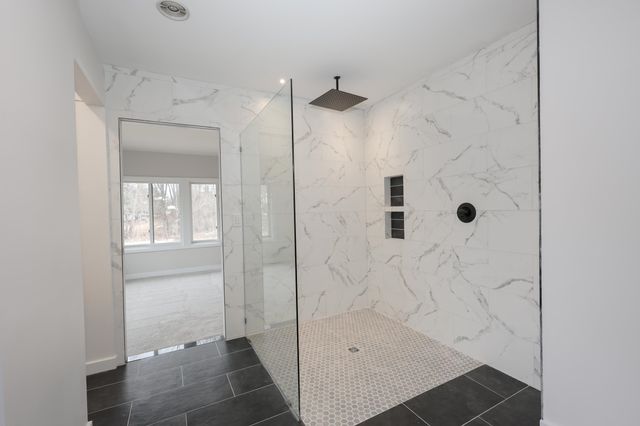 32 Old Bedford Road, Bedford, NH 03110