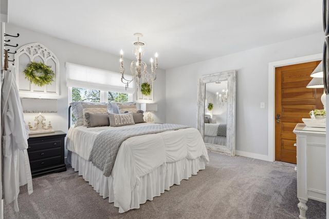 308 NW 4th Avenue, Independence, IA 50644