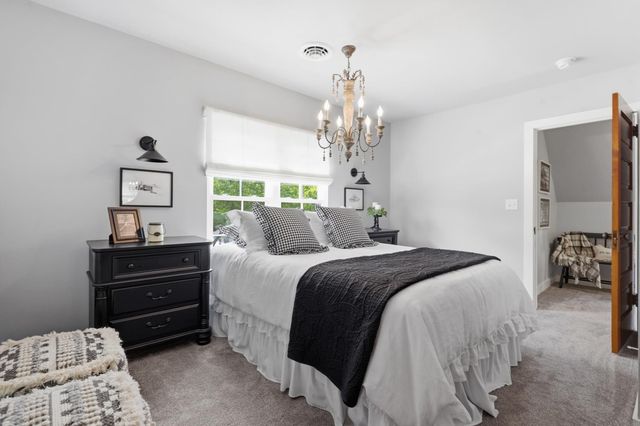 308 NW 4th Avenue, Independence, IA 50644