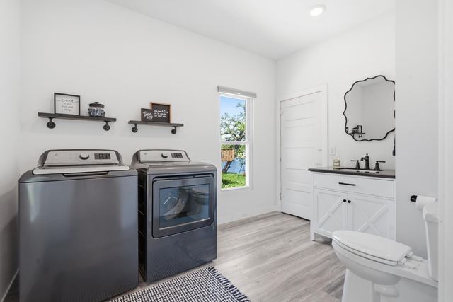 308 NW 4th Avenue, Independence, IA 50644