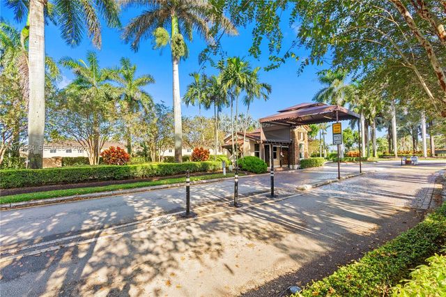 1655 NE 33rd Rd 102-4, Homestead, FL 33033