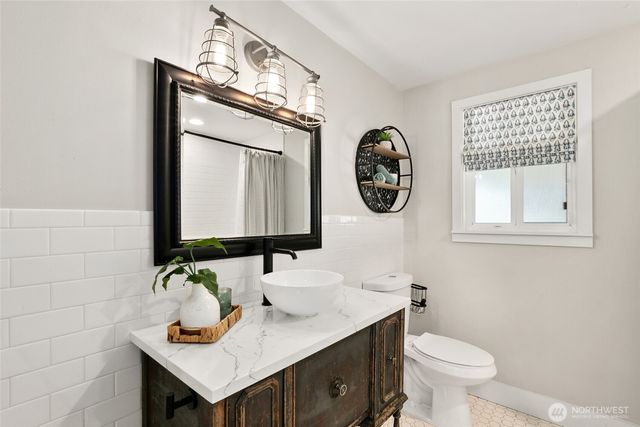 7319 45th Street W, University Place, WA 98466