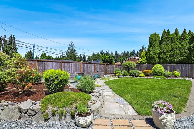 7319 45th Street W, University Place, WA 98466